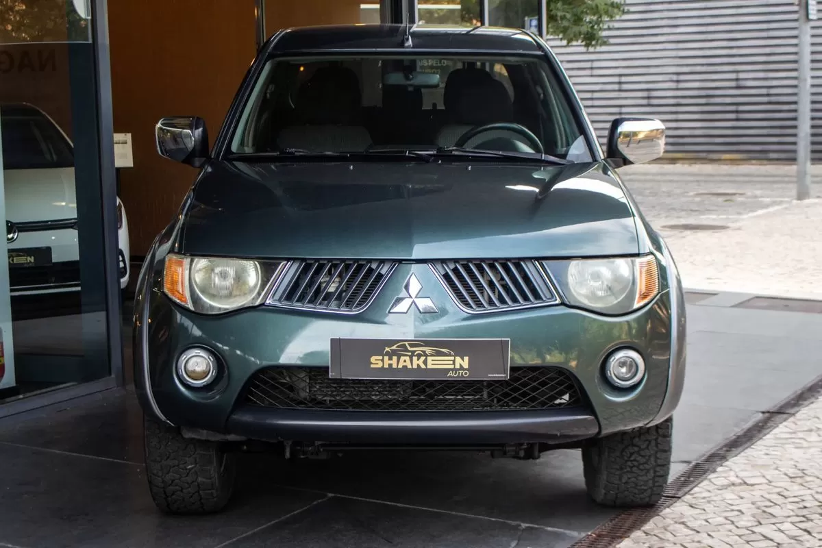 Mitsubishi L200 2.5 TD Strakar Elegance HT - foto 7