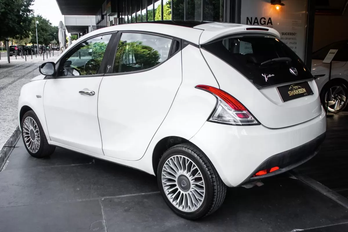 Lancia Ypsilon 1.2 S&S Urban - foto 2