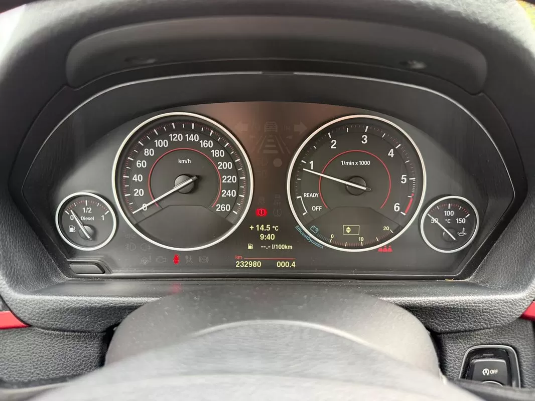 BMW 320 d EfficientDynamics Line Sport - foto 6
