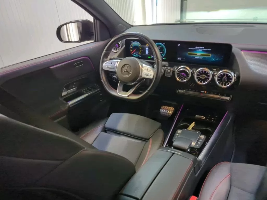 Mercedes-Benz EQA 250 AMG Line - foto 5