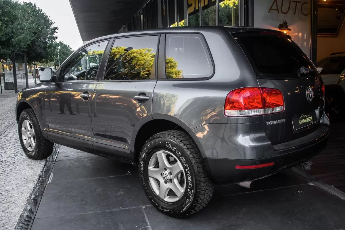 VW Touareg 2.5 TDi Tiptronic - foto 3