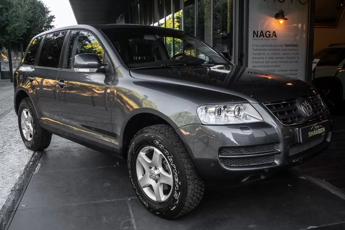 VW Touareg 2.5 TDi Tiptronic - foto 6