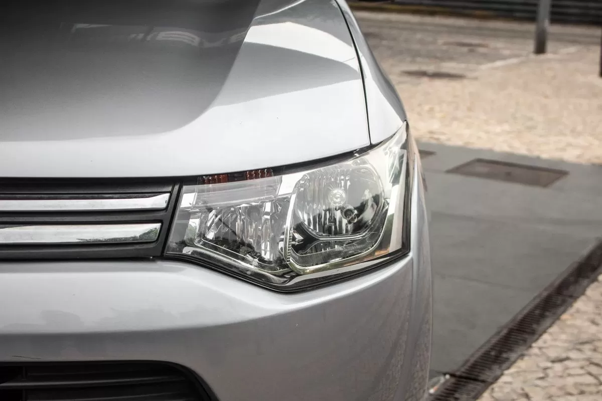 Mitsubishi Outlander 2.2 DI-D Instyle - foto 8