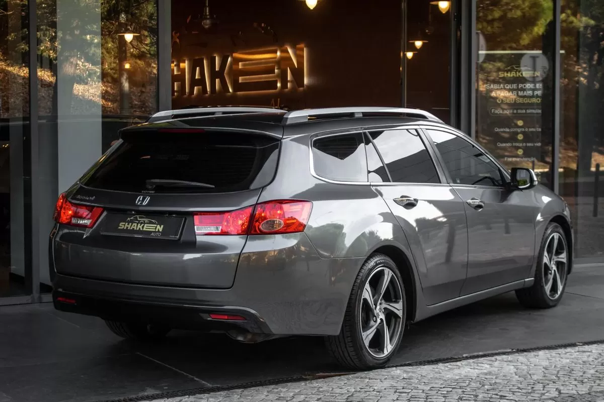Honda Accord Tourer 2.2 i-DTEC Elegance - foto 4