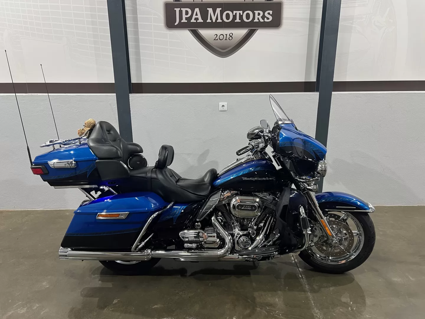 Harley-Davidson FLHT FLHTKSE CVO ULTRA LIMITED - foto 5