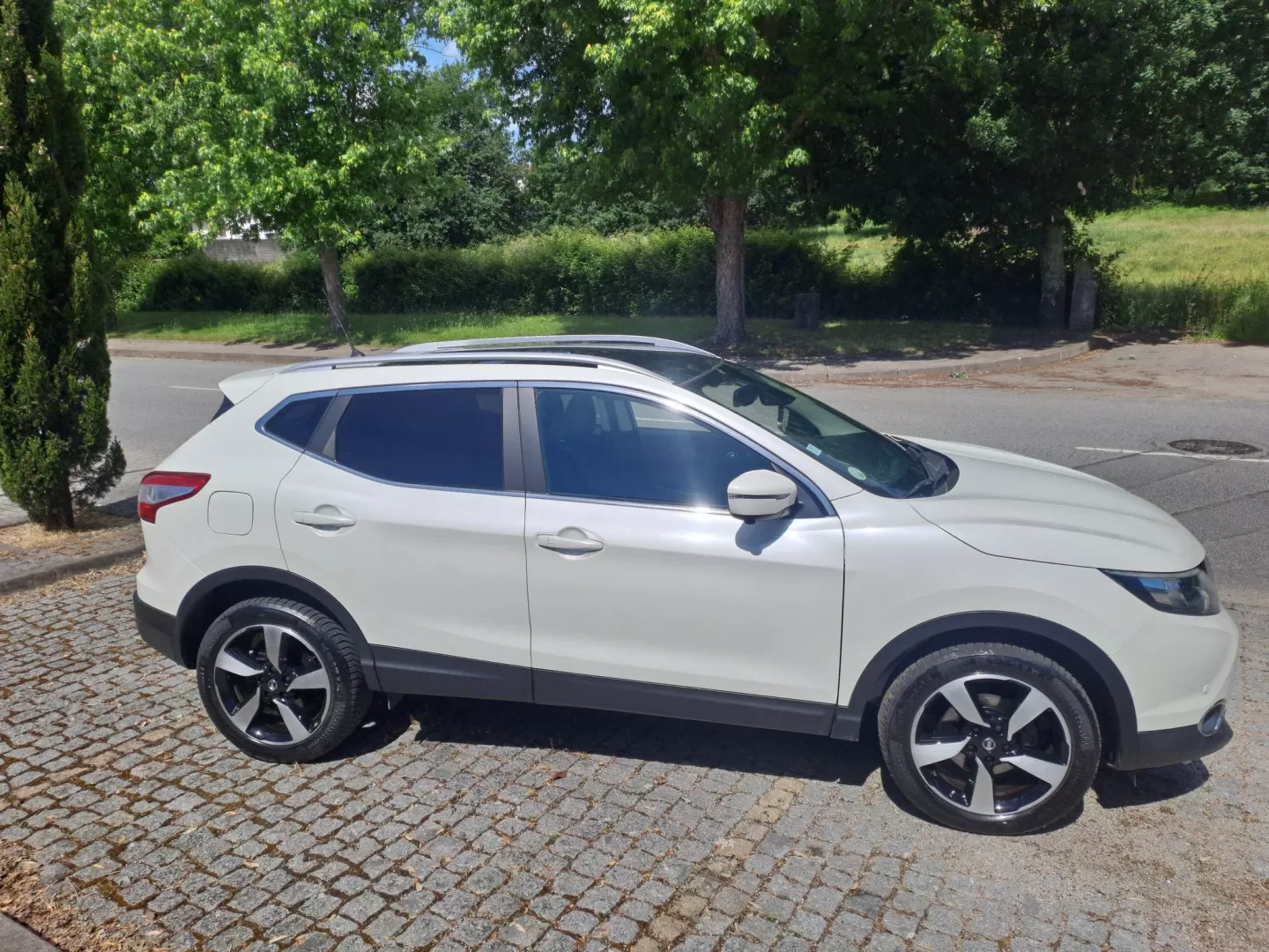 Nissan Qashqai 1.5 dCi N-Connecta - foto 7
