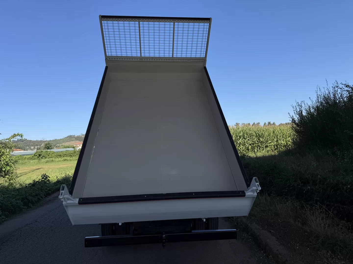 Mitsubishi  FUSO CANTER 3C13  BASCULANTE AC ABS - foto 5