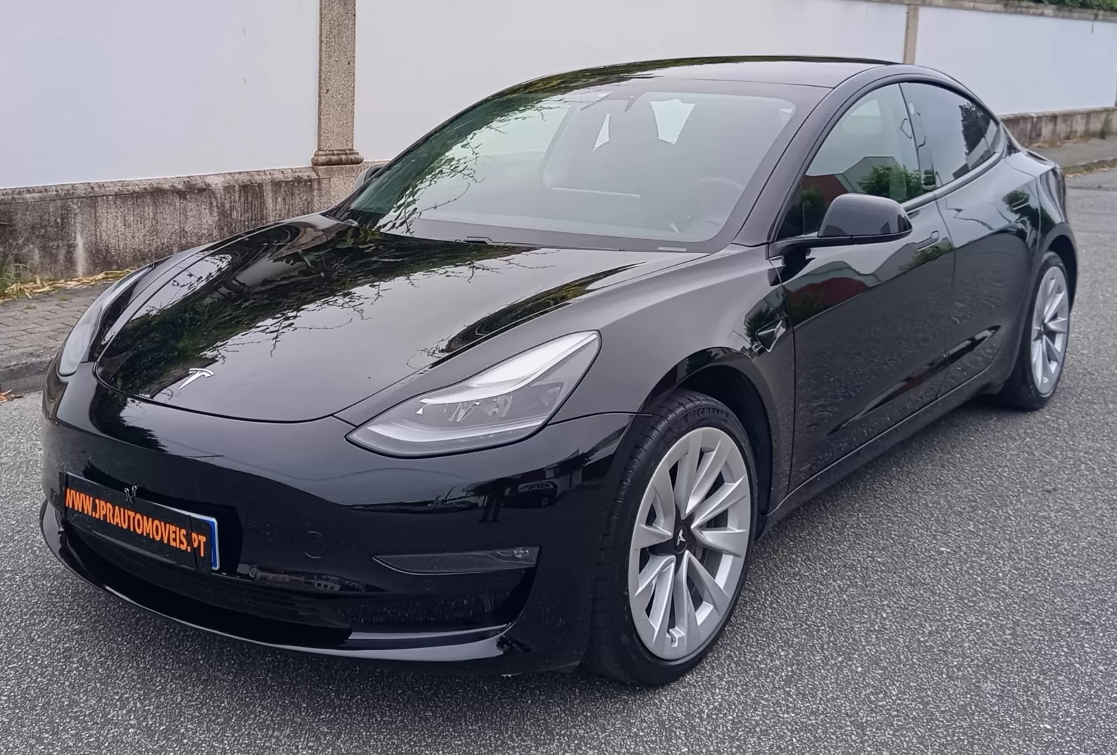 Tesla Model 3 Long Range AWD Dual Motor