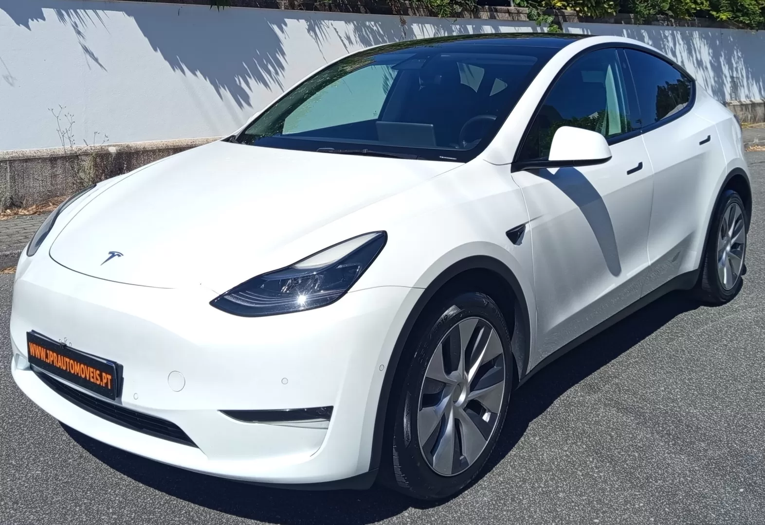 Tesla Model Y Long Range Dual Motor AWD