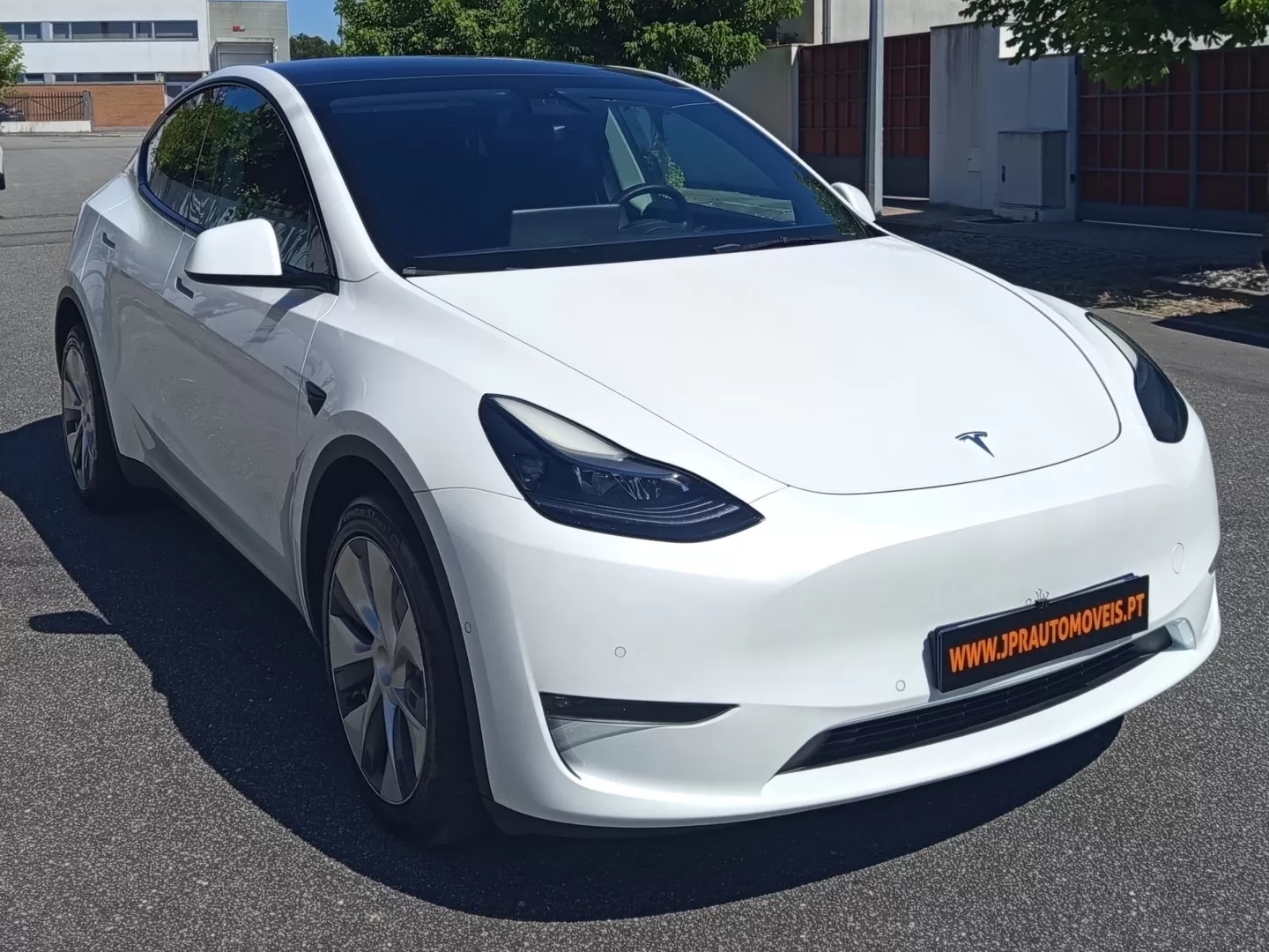 Tesla Model Y Long Range Dual Motor AWD - foto 3