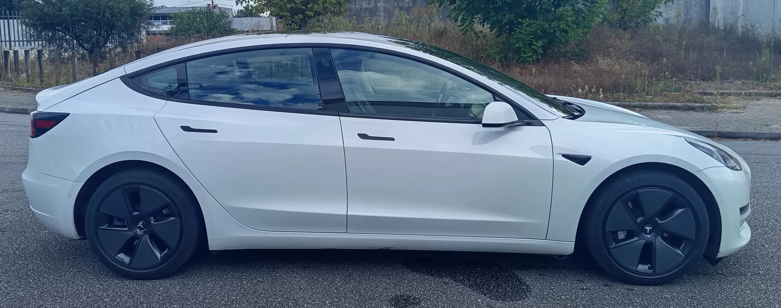 Tesla Model 3 Long Range AWD Dual Motor - foto 4