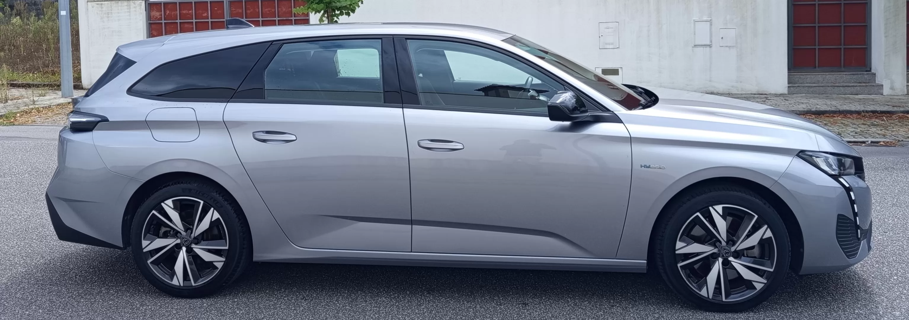 Peugeot 308 SW 1.6 Hybrid Active Pack e-EAT8 - foto 4