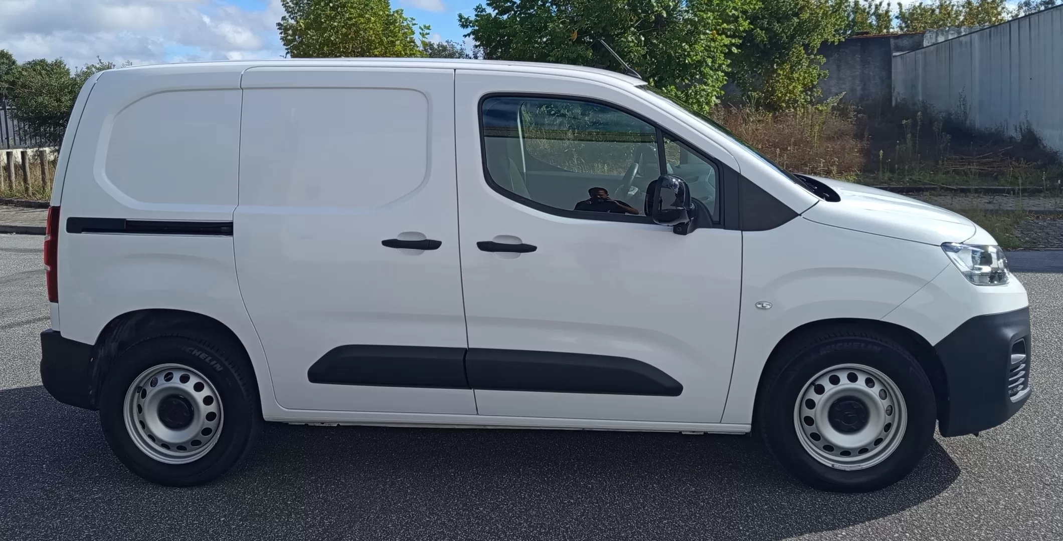 Citroën e-Berlingo 50 kWh M Shine Pack - foto 4