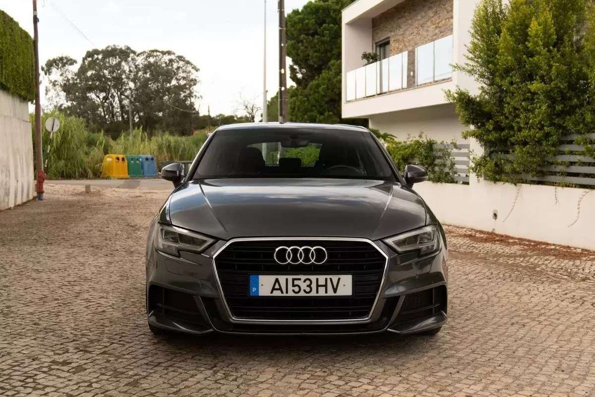 Audi A3 1.6 TDI S-line - foto 3