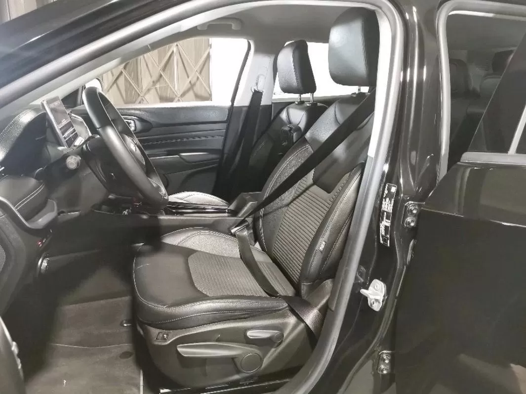 Jeep Compass 1.3 TG Limited - foto 7