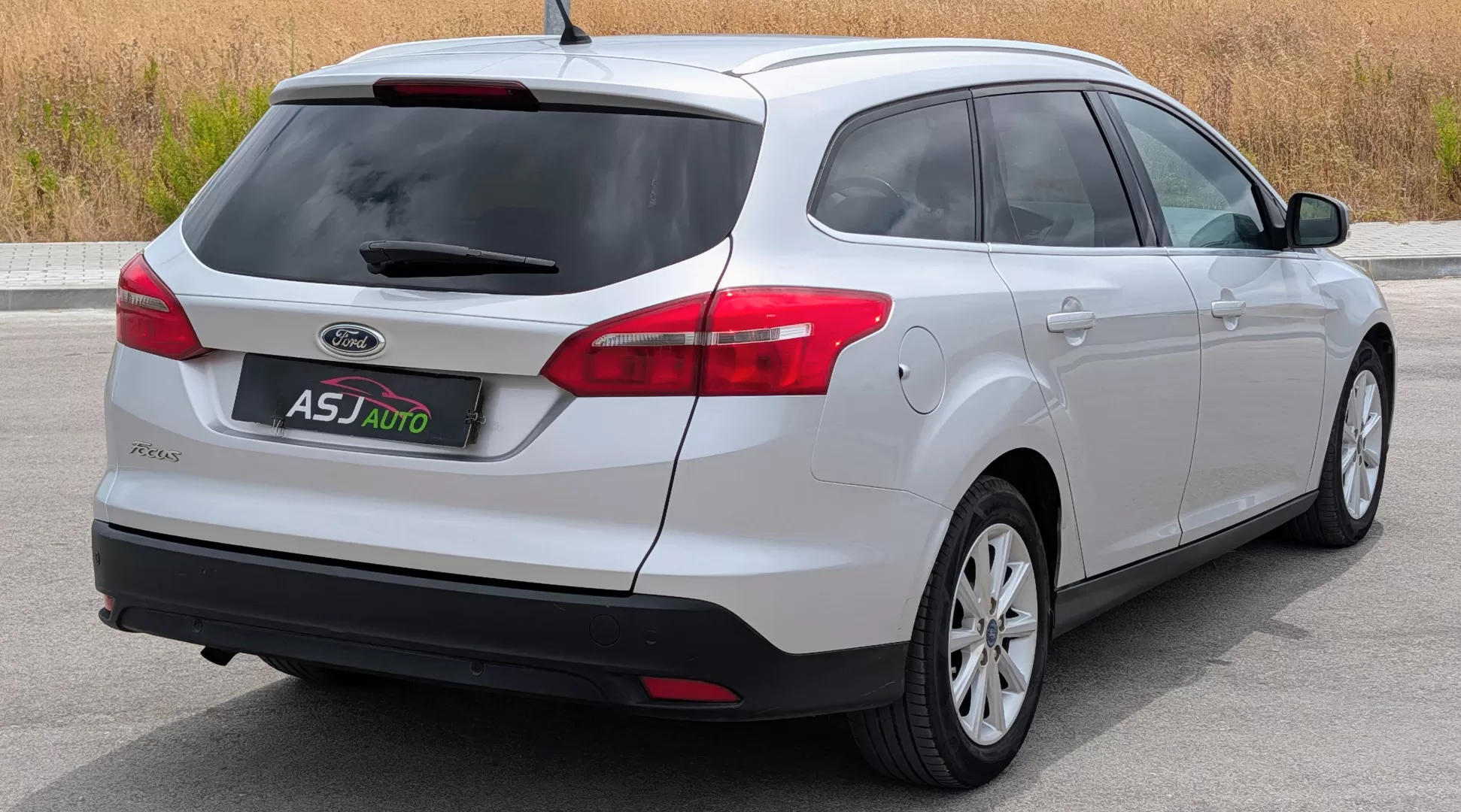 Ford Focus SW 1.5 TDCi Titanium - foto 6