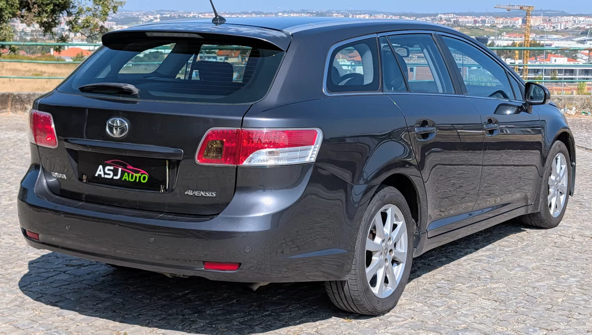 Toyota Avensis SW 2.0 D-4D GPS - foto 6