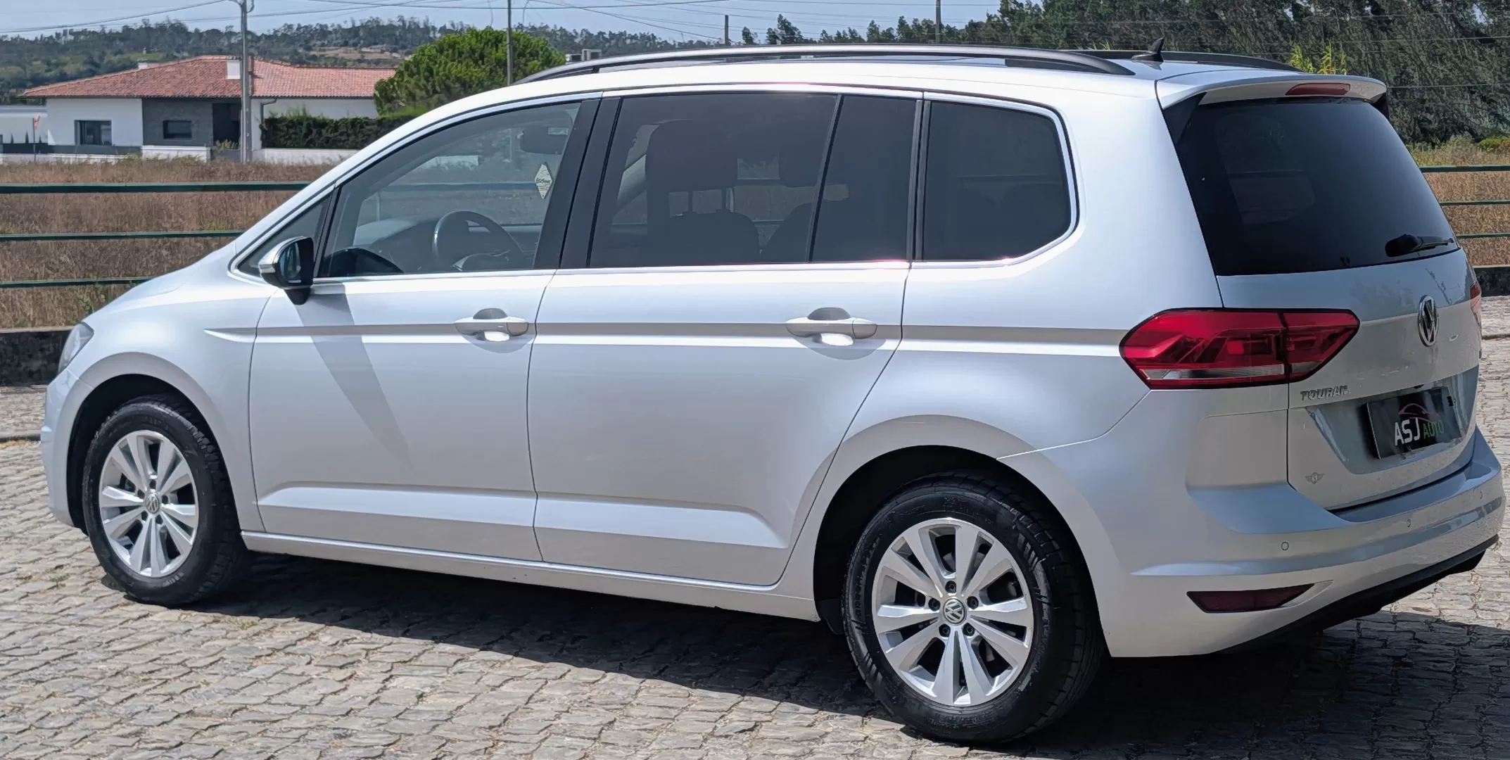 VW Touran 1.6 TDI Highline DSG - foto 7