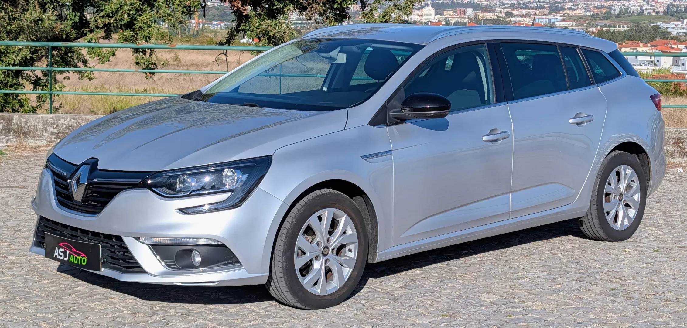Renault Mégane Sport Tourer 1.5 dCi Limited - foto 2