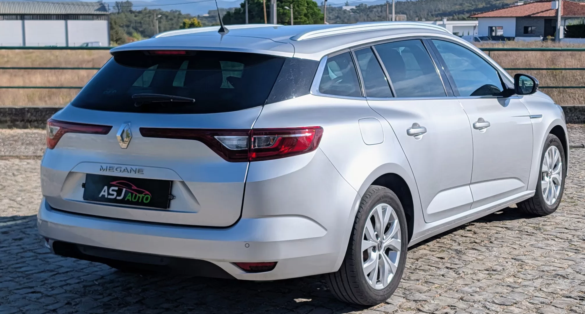 Renault Mégane Sport Tourer 1.5 dCi Limited - foto 6