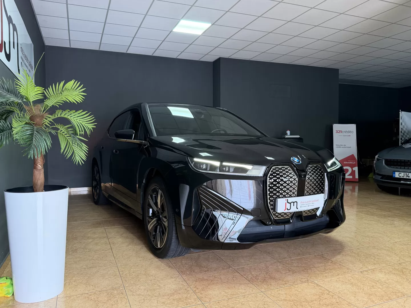 BMW iX xDrive 50 Pack Desportivo - foto 4