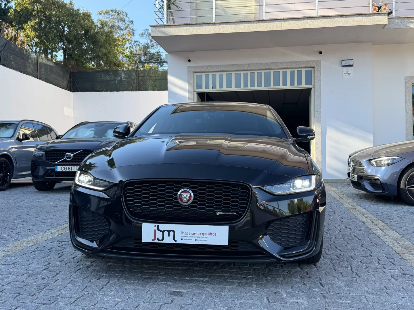 Jaguar XE D180 Aut. R-Dynamic S - foto 2