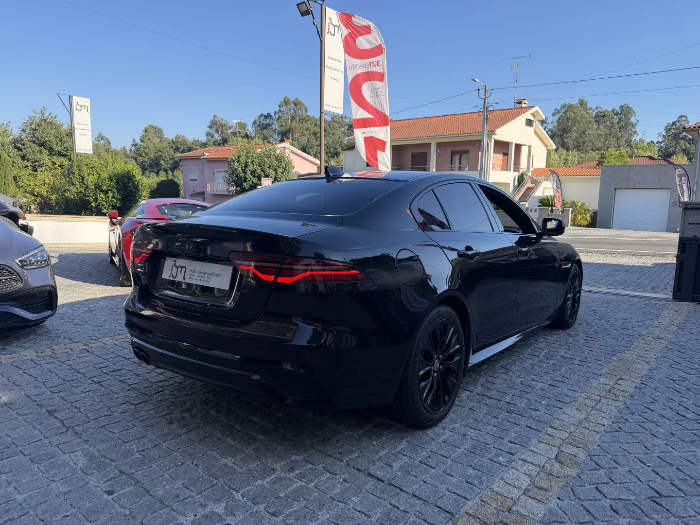 Jaguar XE D180 Aut. R-Dynamic S - foto 4