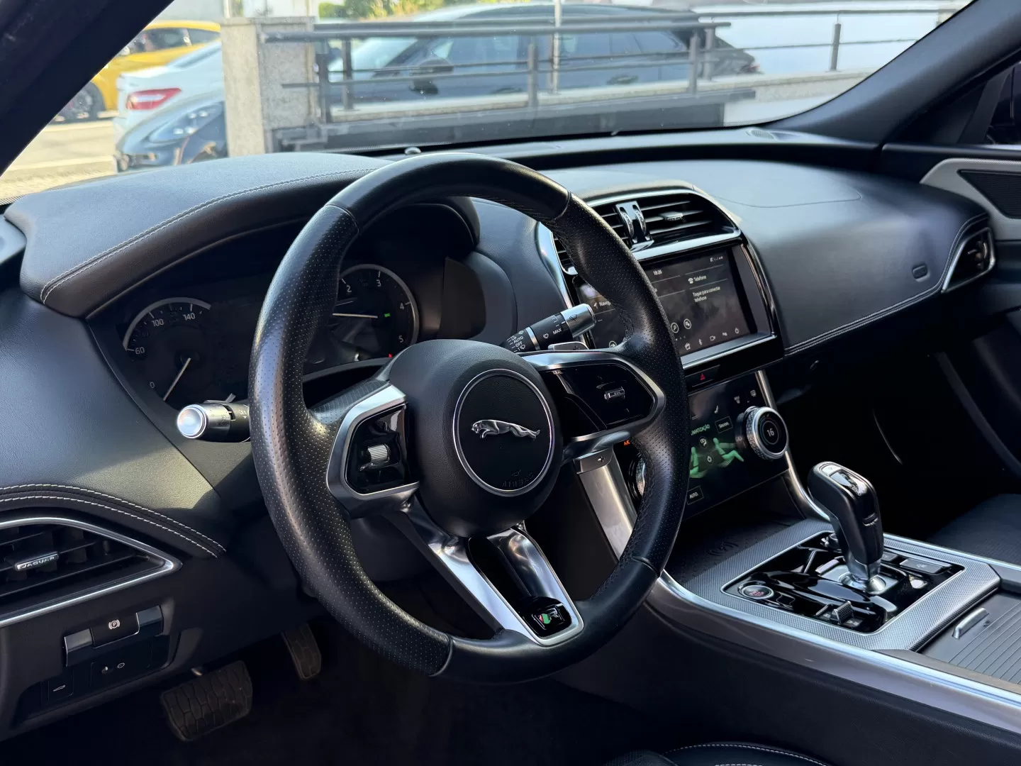 Jaguar XE D180 Aut. R-Dynamic S - foto 7