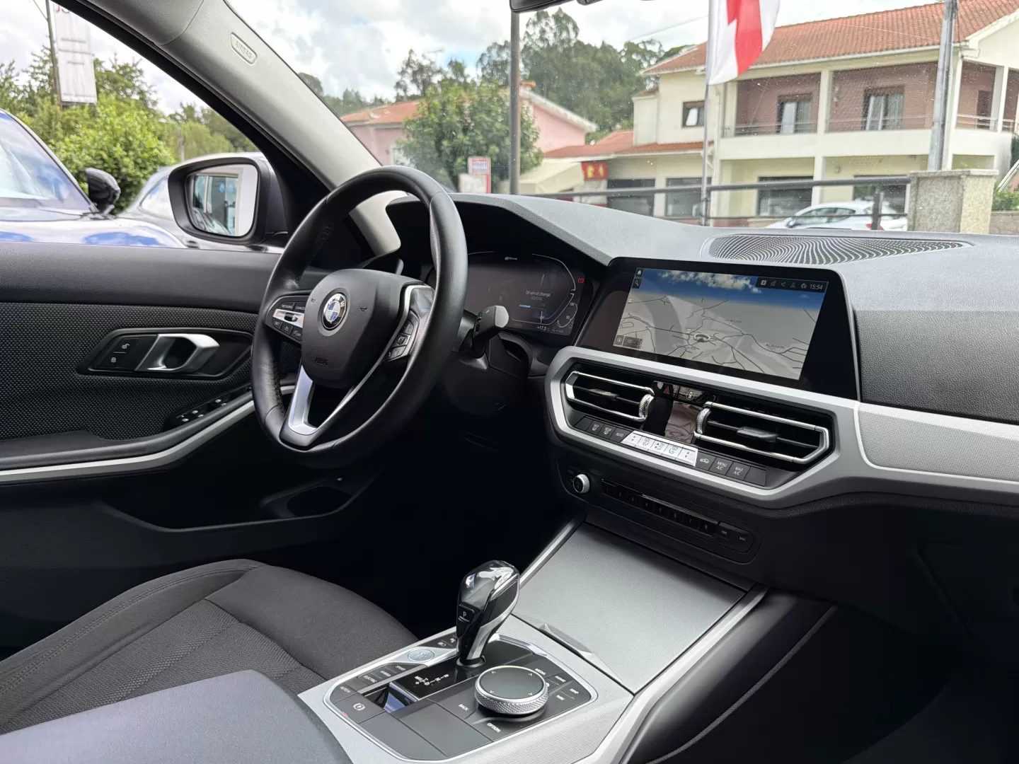 BMW 330e Corporate Edition Auto - foto 6