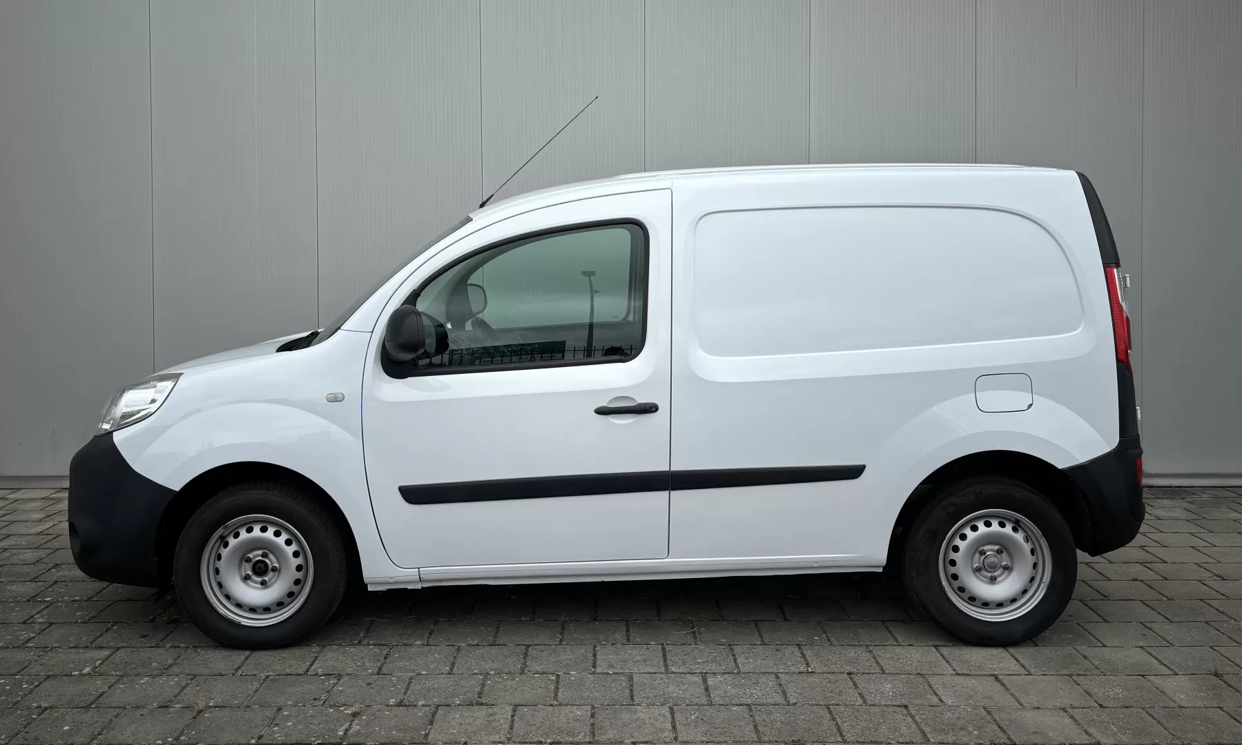 Renault  Kangoo 1.5dci 3L - foto 2
