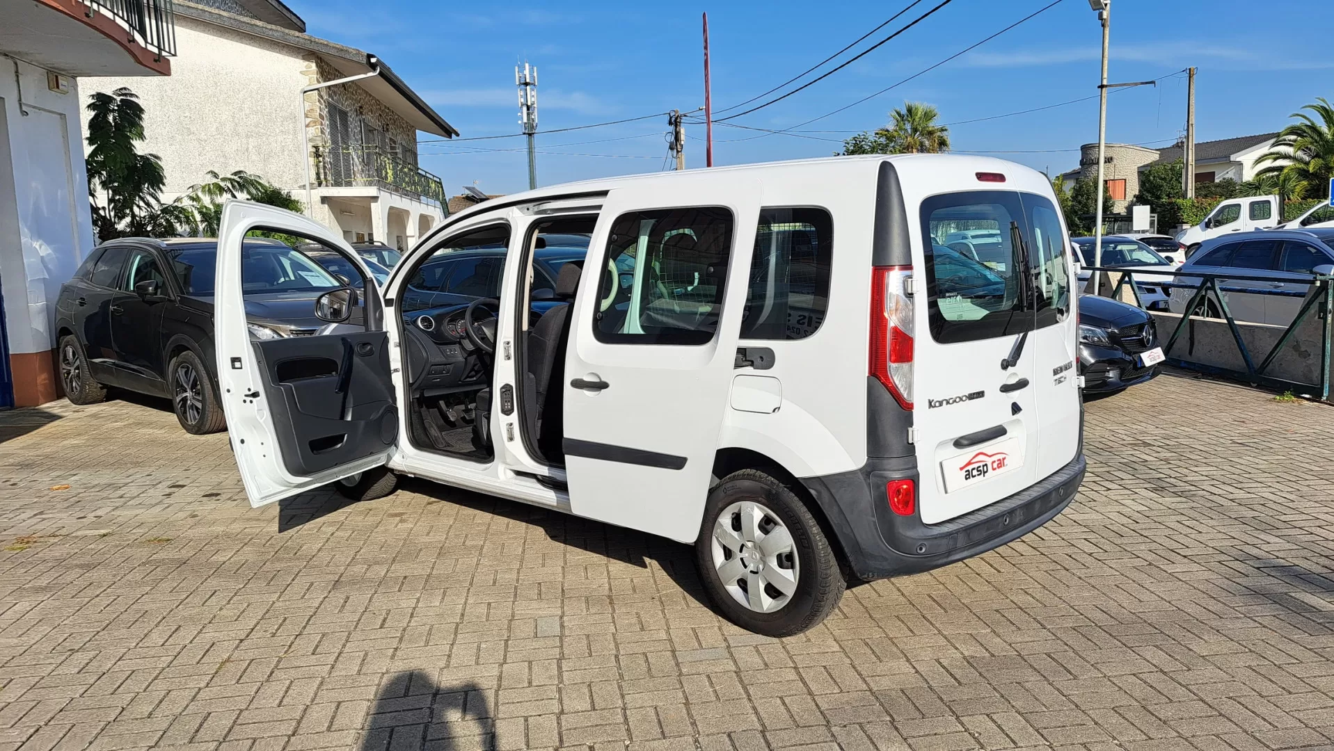 Renault  Kangoo 1.5 DCI Maxi   - 5 Lugares - foto 3