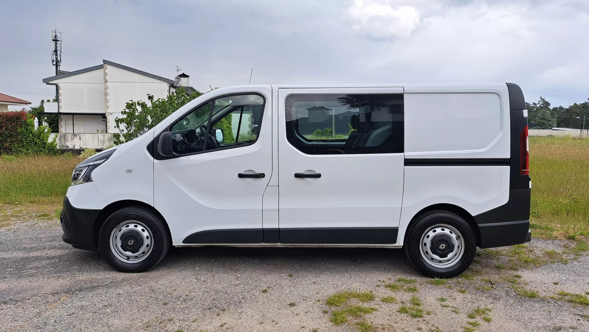 Renault  Trafic 1.6 DCI L1 H1 - 6 Lugares - foto 5