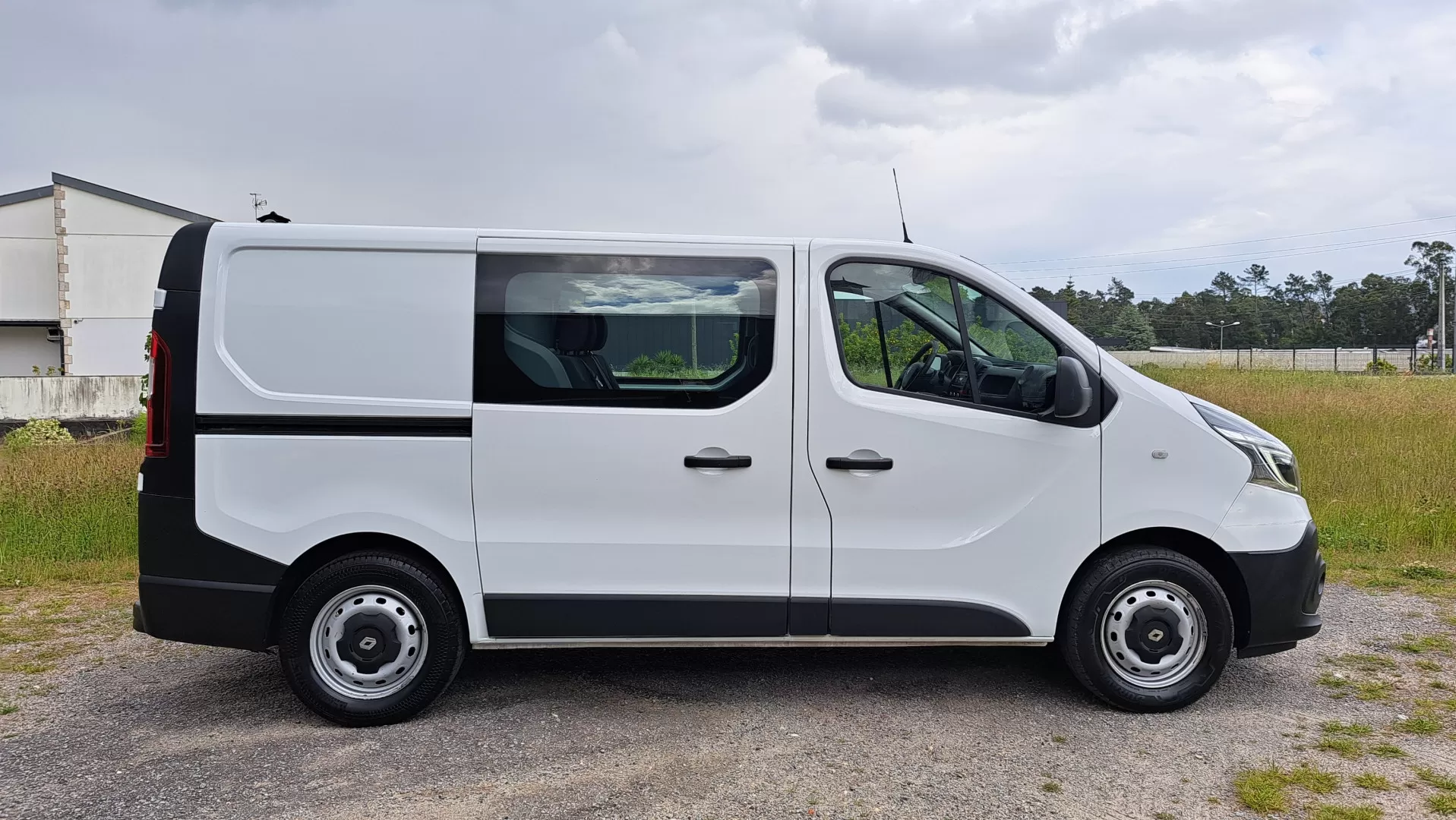 Renault  Trafic 1.6 DCI L1 H1 - 6 Lugares - foto 8