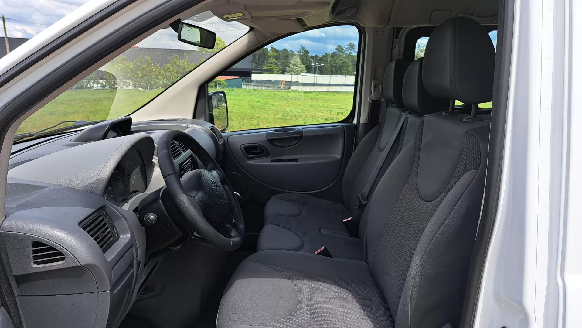 Citroën  Jumpy 2.0 HDI - foto 2