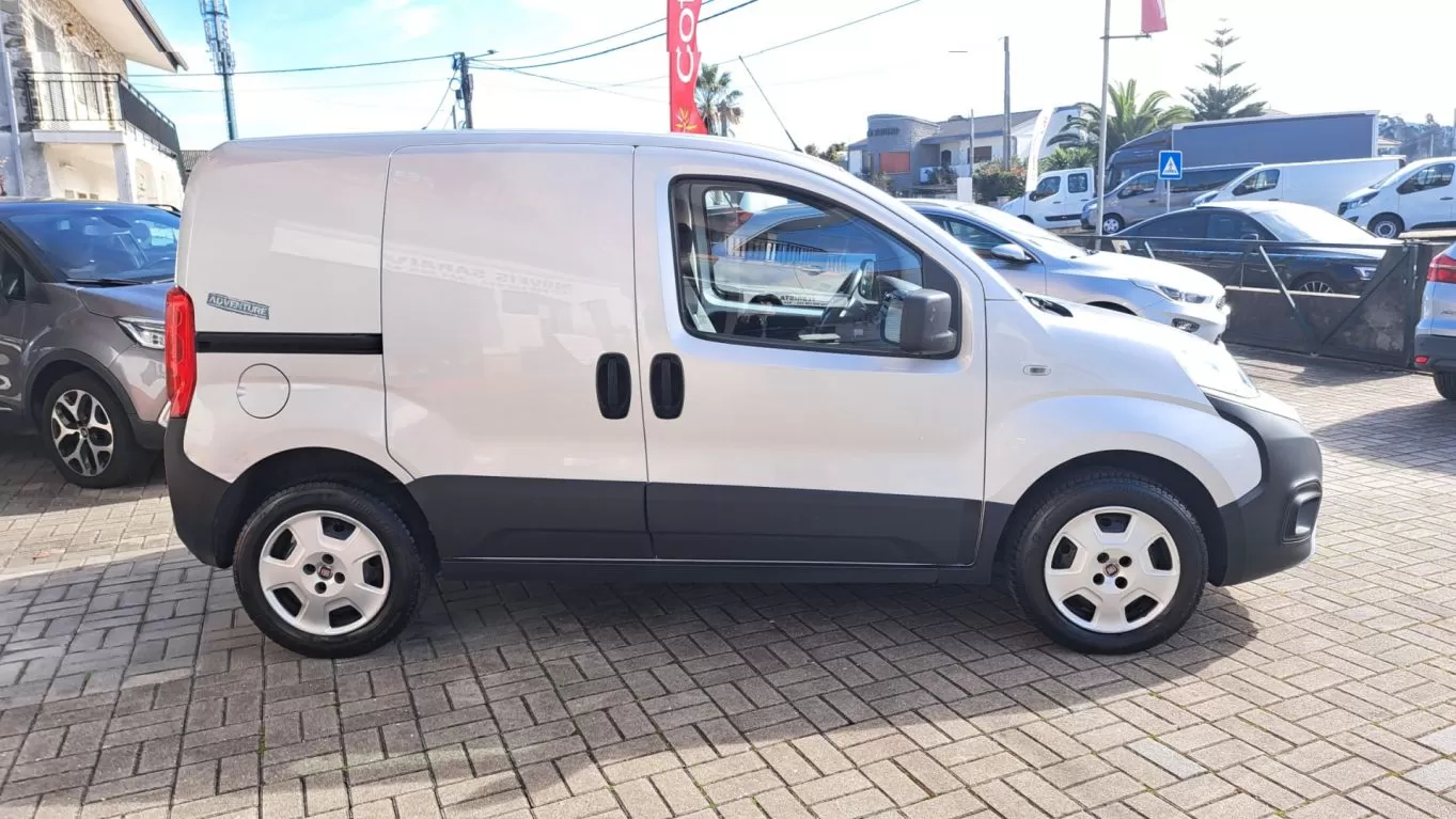 Fiat  Fiorino 1.3 M-Jet Adventure - foto 5