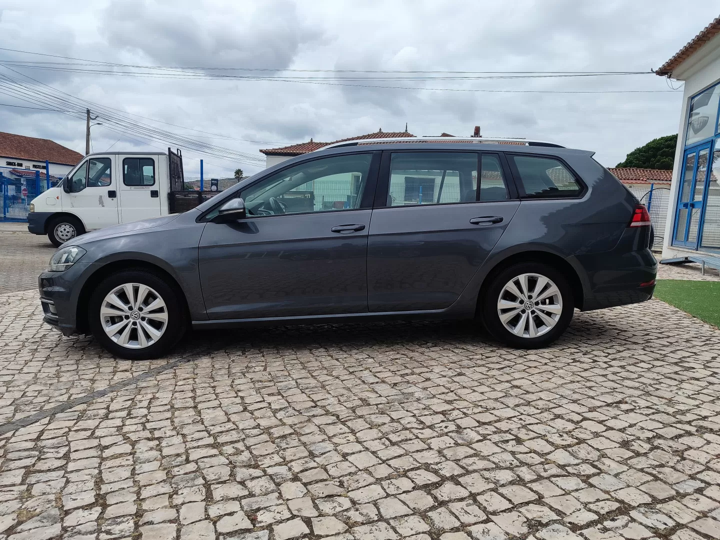 VW Golf Variant 1.6 TDi Confortline - foto 4