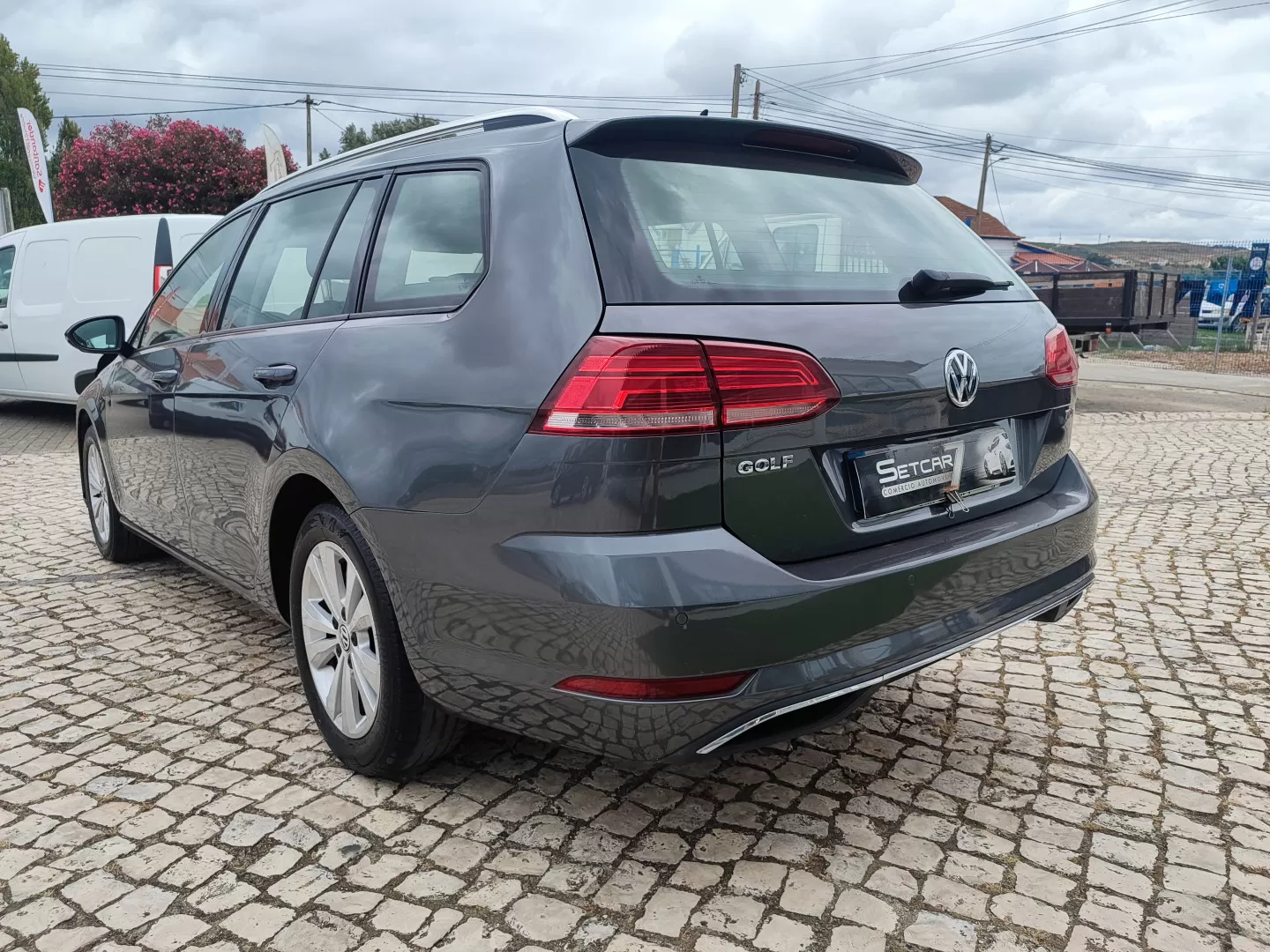 VW Golf Variant 1.6 TDi Confortline - foto 5