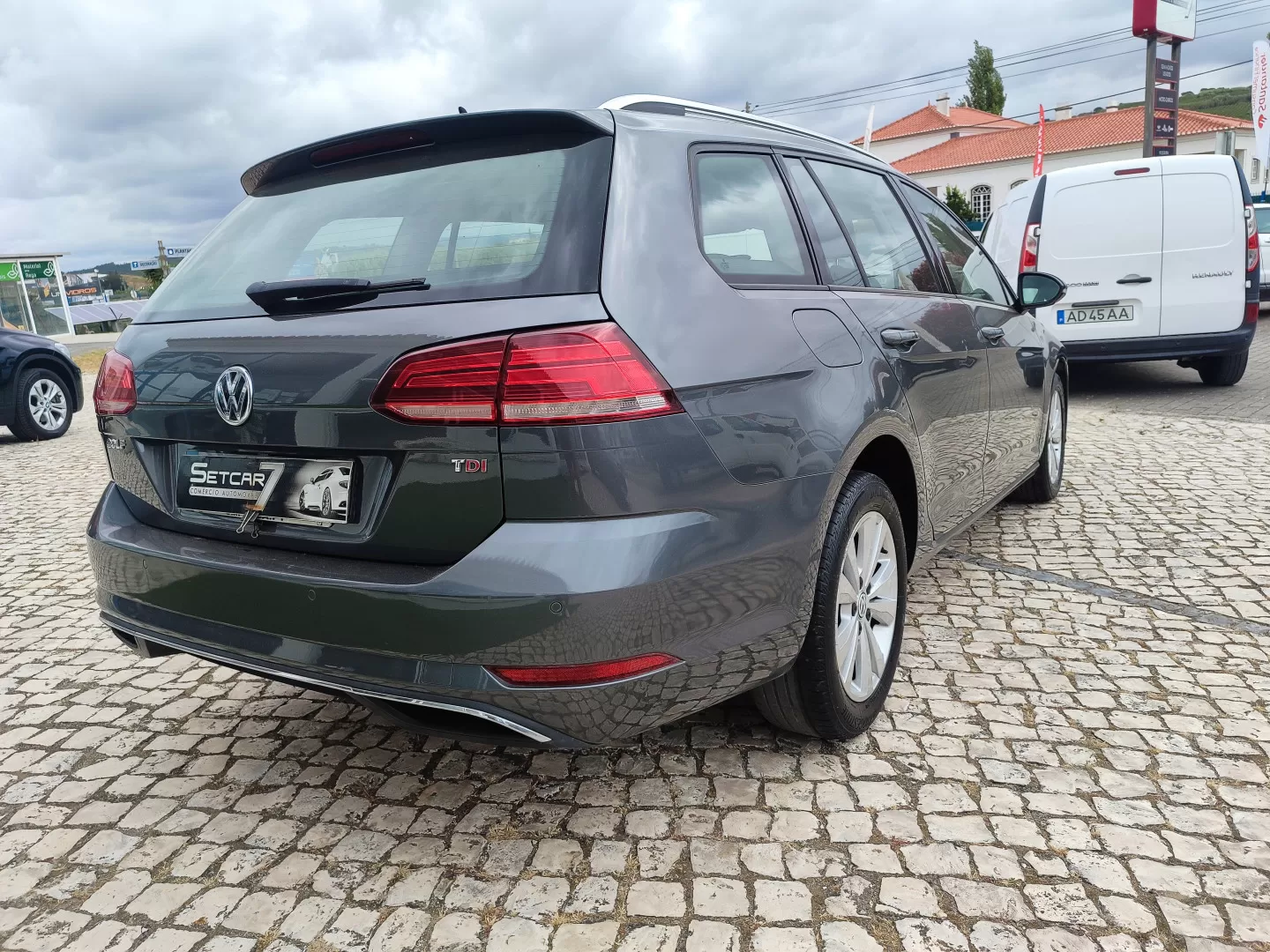 VW Golf Variant 1.6 TDi Confortline - foto 7