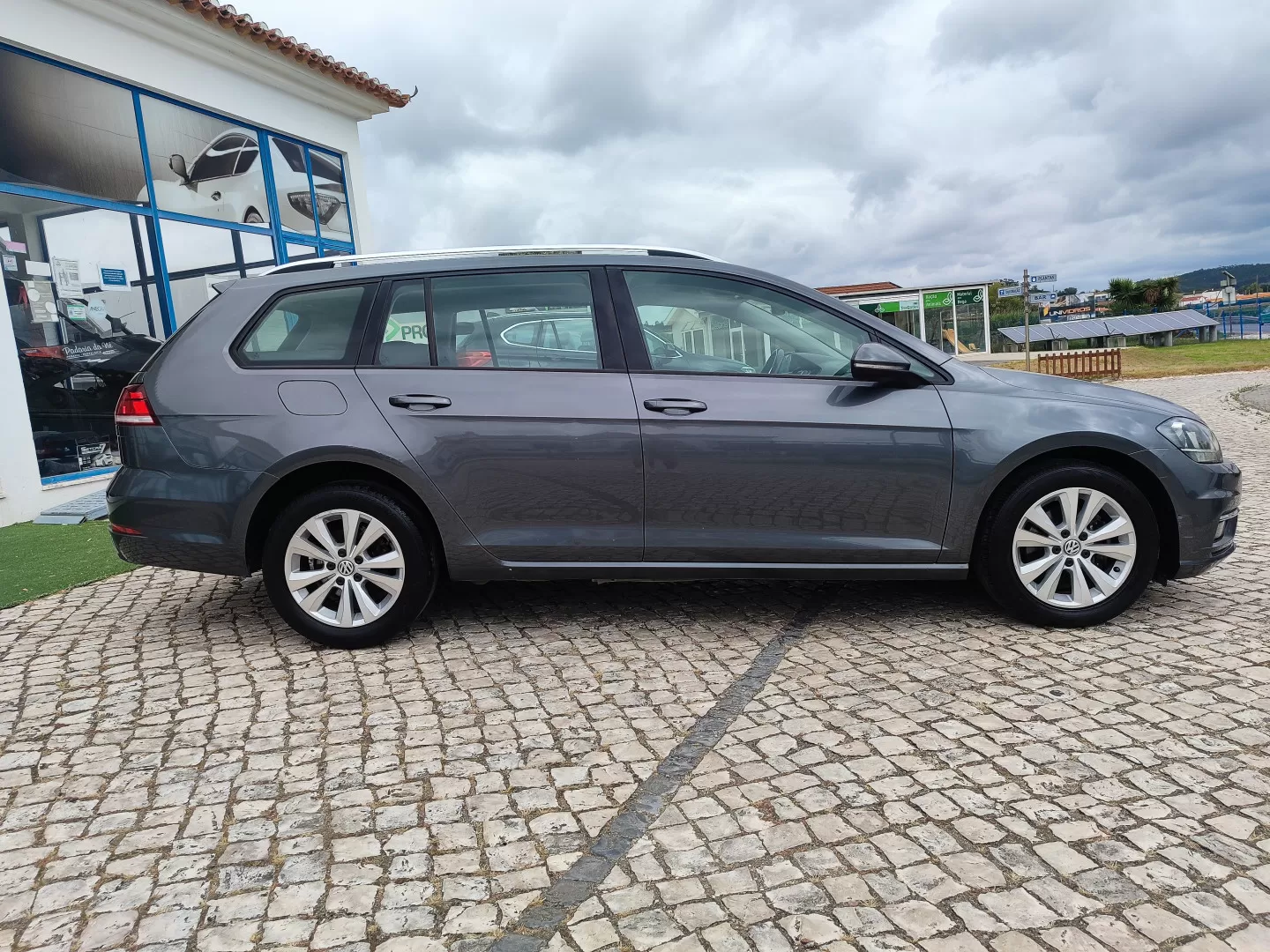 VW Golf Variant 1.6 TDi Confortline - foto 8