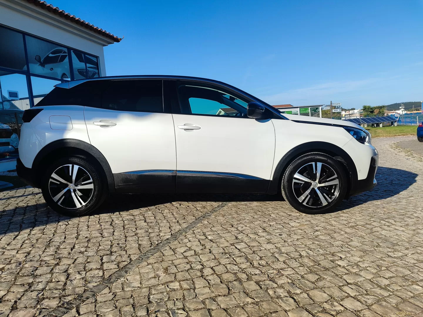 Peugeot 3008 1.2 PureTech Allure Pack EAT8 - foto 3