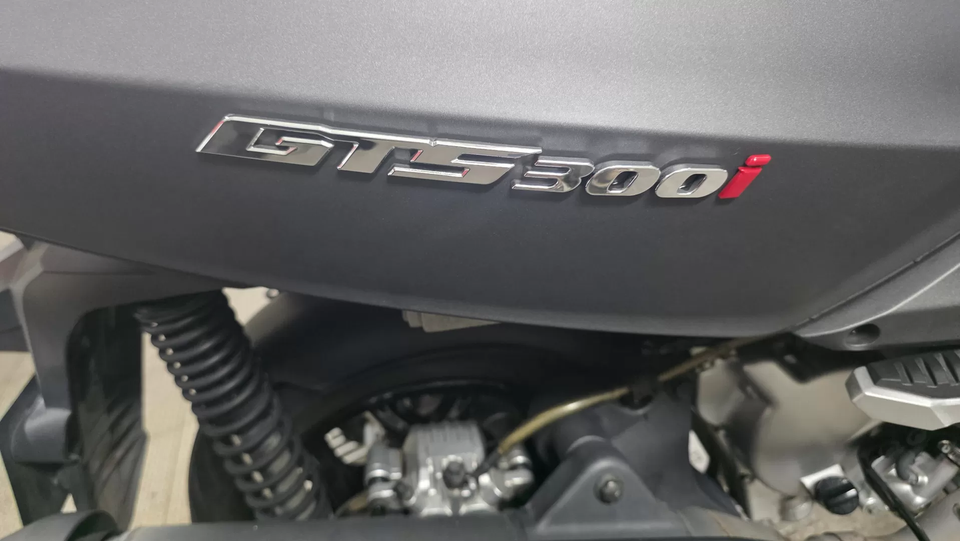 Sym GTS 300 i - foto 4