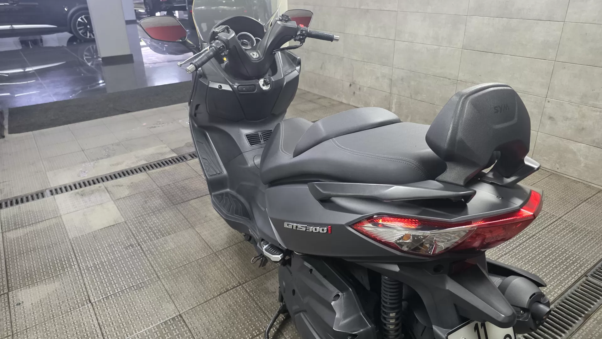 Sym GTS 300 i - foto 6