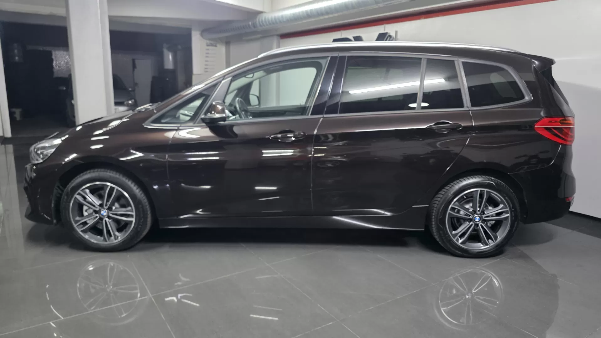 BMW 218 Gran Tourer i 7L Line Sport - foto 2