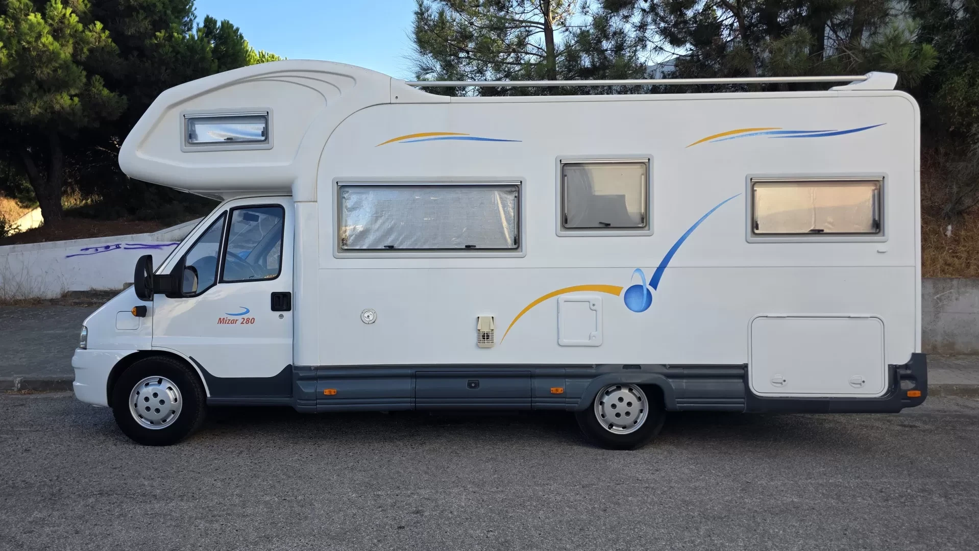 CI International  Mizar 280 Maxi 7 Metros Cama Casal traseira - foto 2