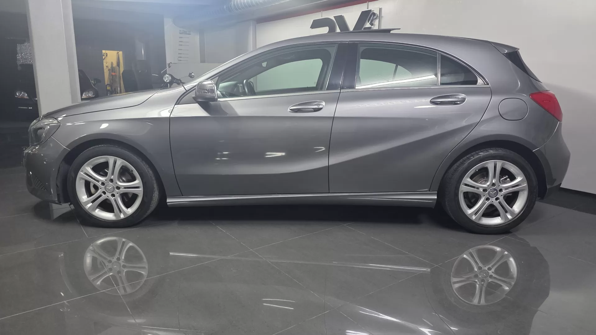 Mercedes-Benz A 180 CDi BE Urban Aut. - foto 2