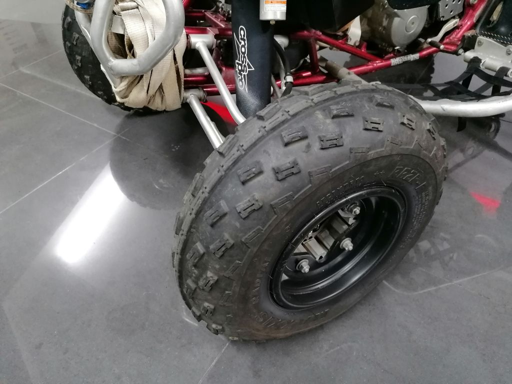 Suzuki LT-Z 400 Black Edition - foto 3