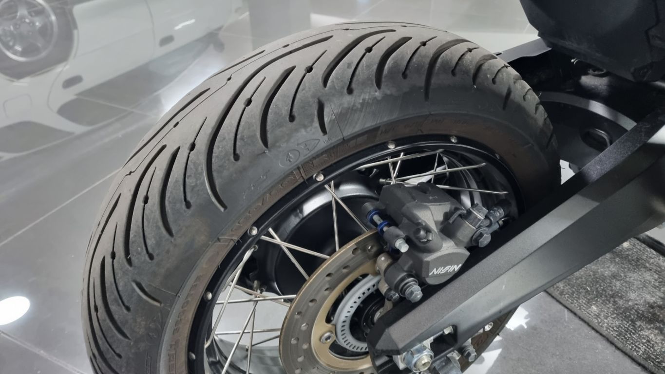 Honda X ADV 750 - foto 7