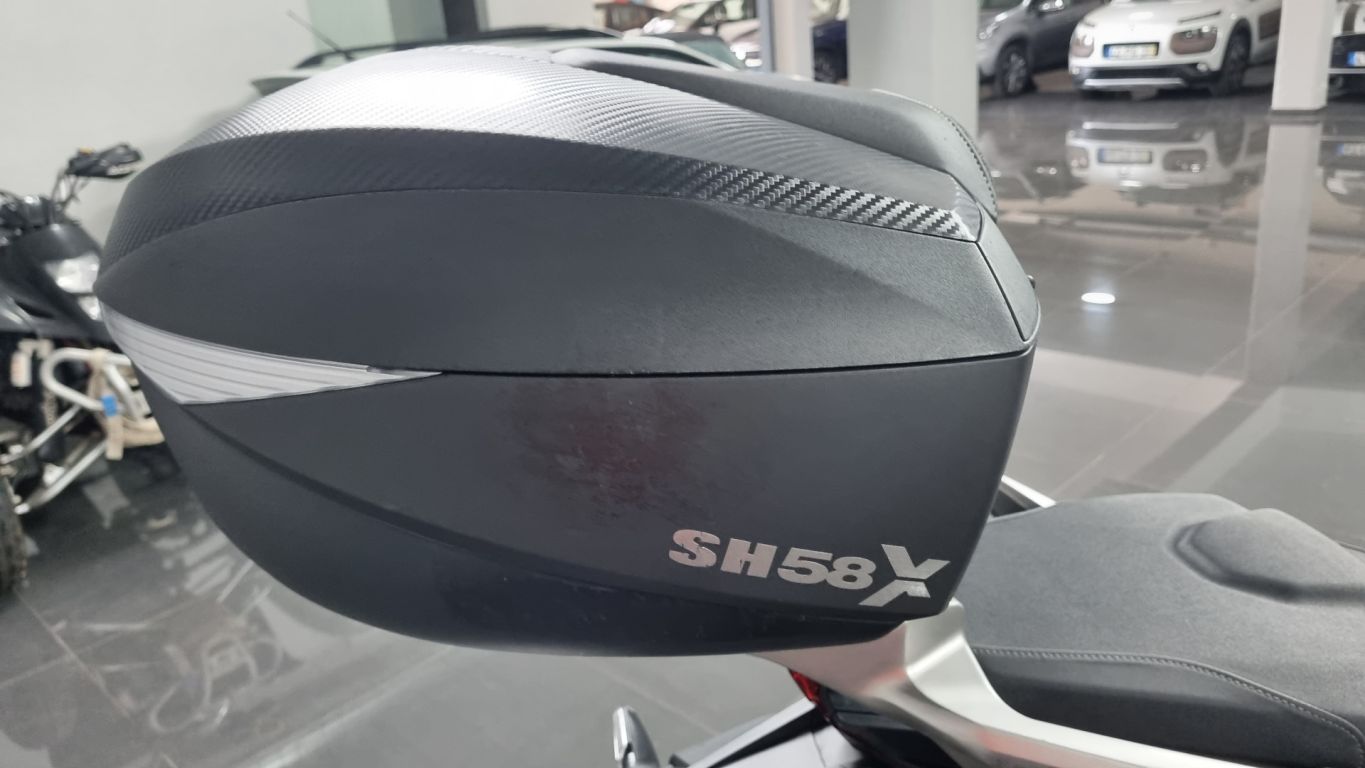 Honda X ADV 750 - foto 8