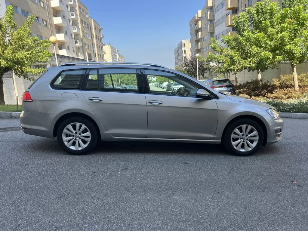 VW Golf Variant 1.6 TDi GPS Edition Frotas DSG - foto 7