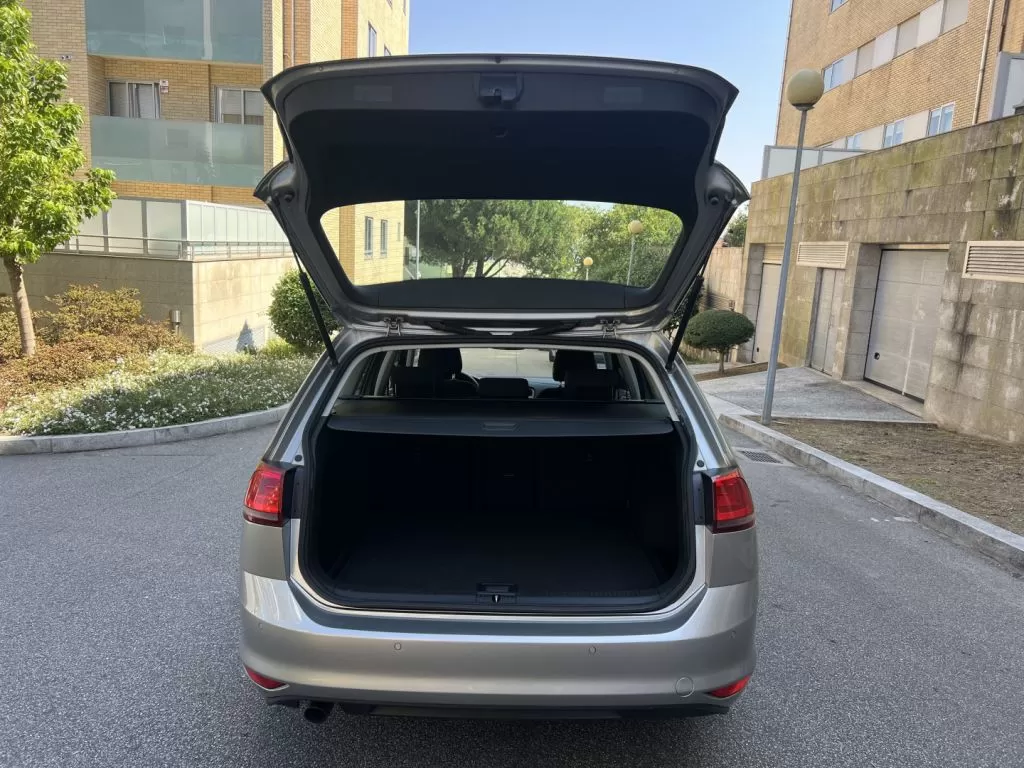 VW Golf Variant 1.6 TDi GPS Edition Frotas DSG - foto 8